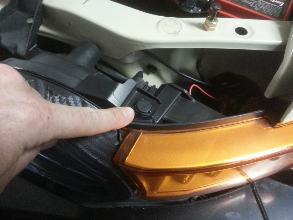 Toyota FJ Cruiser Grille Push Clip (2007–2014) – OEM-Style Fastener