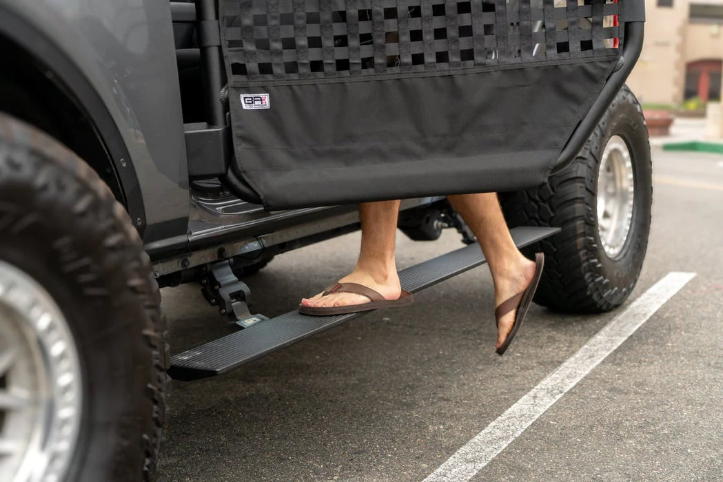 Body Armor 4x4 E-Power Board Steps – 2021–2024 Ford Bronco 4-Door Retractable Power Steps with Off-Road Protection and Modern Convenience