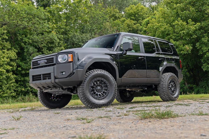 Rough Country 3.5" Lift Kit | 2024+ Toyota Land Cruiser