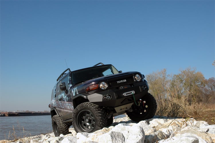 Rough Country 6 inch Lift Kit Toyota FJ Cruiser 2WD/4WD (2007-2009)