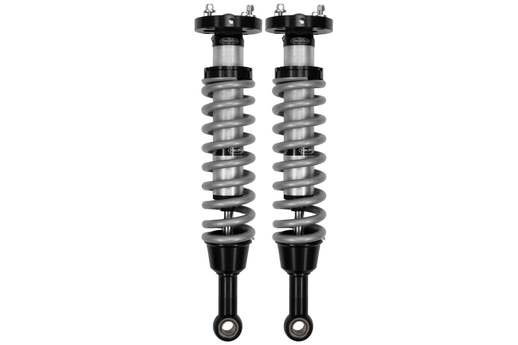 Radflo 2.5 Front Coilover Kit – Toyota FJ Cruiser / 4Runner – 6" Rough Country Lift | 6CT-001-20